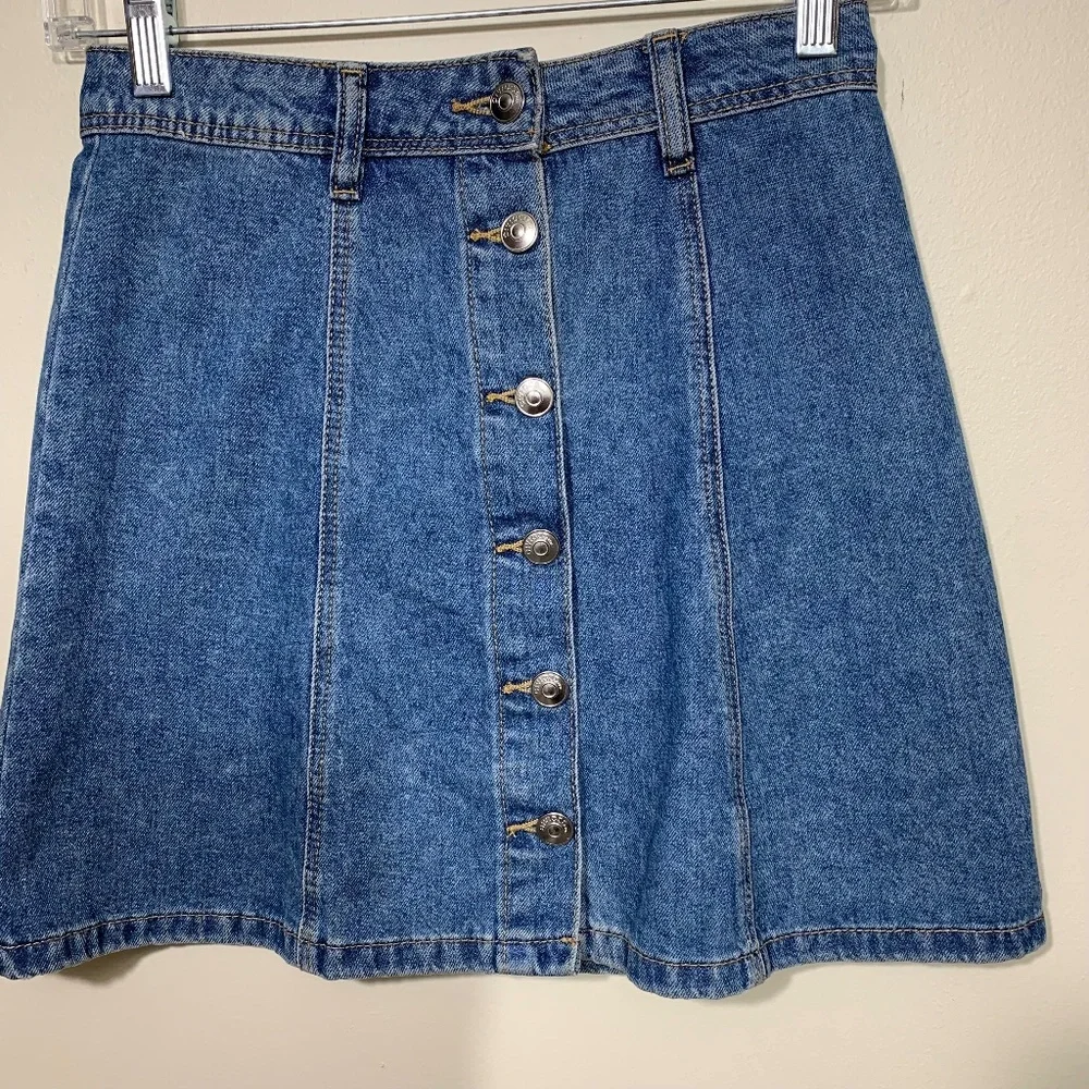 H&M Divided Denim Mini Skirt Womens Size 0 Blue Button Front High Waisted A-Line